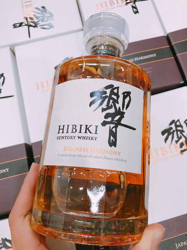 Hình Ảnh Rượu Whisky Hibiki Harmony