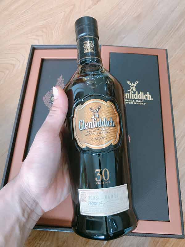 Hình Ảnh Rượu Whisky Glenfiddich 30 Năm