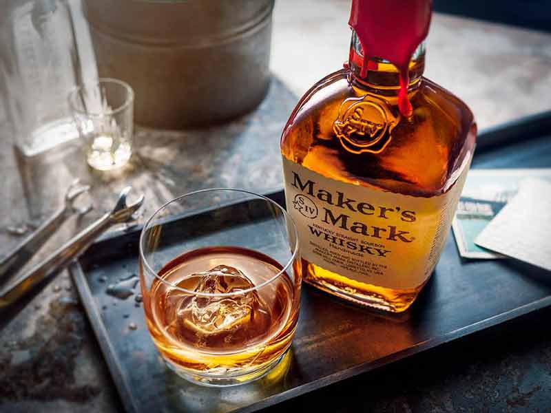 Whisky Markers Mark Uống Xuông Với Đá